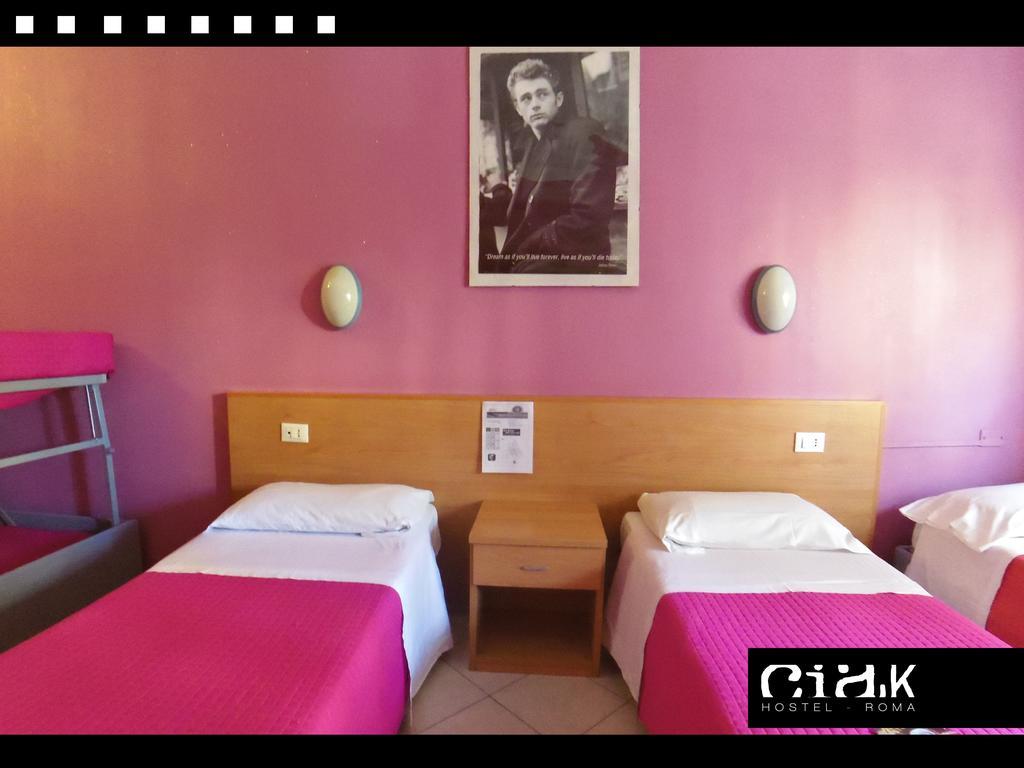 רומא Ciak Hostel מראה חיצוני תמונה